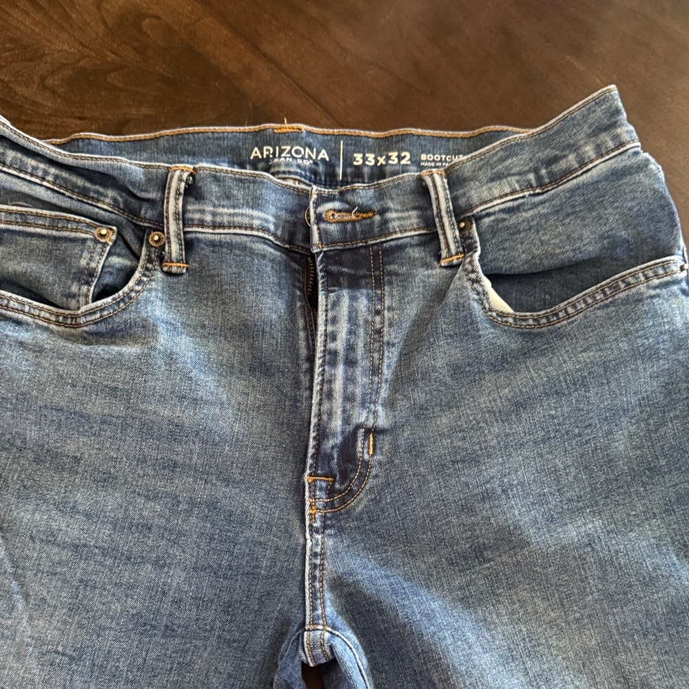 Arizona Jean Company Men's Light Blue Bootcut Jeans